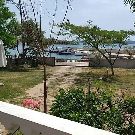 Erdgeschosswohnung Mit Terrasse Mit Meerblick, Nur Wenige Meter Von Und Entfernt *