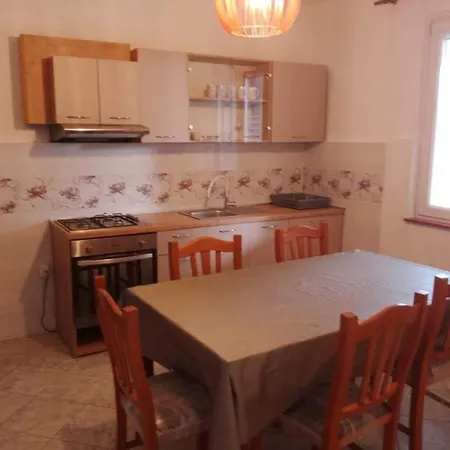 Apartment Erdgeschosswohnung Mit Terrasse Mit Meerblick, Nur Wenige Meter Von Und Entfernt *