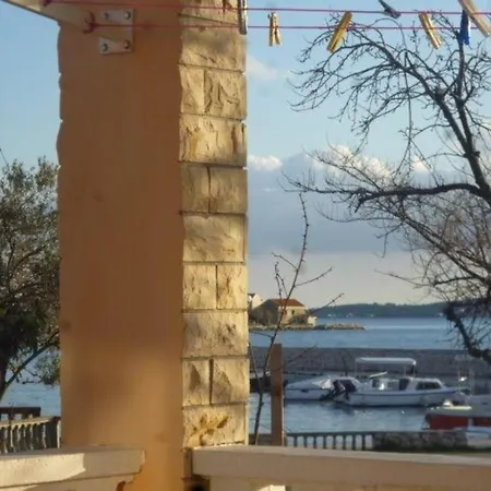 Erdgeschosswohnung Mit Terrasse Mit Meerblick, Nur Wenige Meter Von Und Entfernt Apartment *